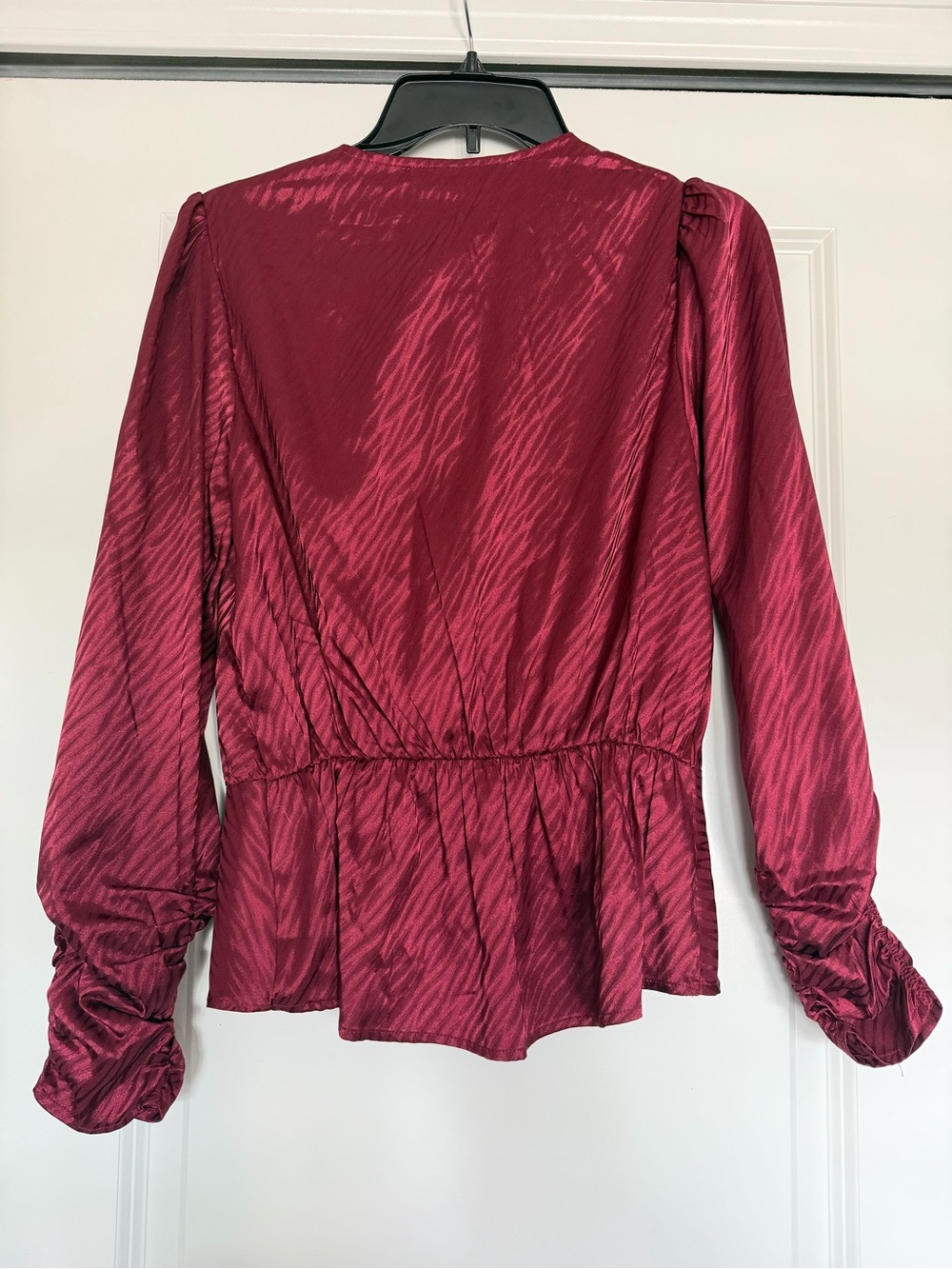 NWT Sugarlips Twist-Knot V-Neck Blouse - Wine - Picture 2 of 3